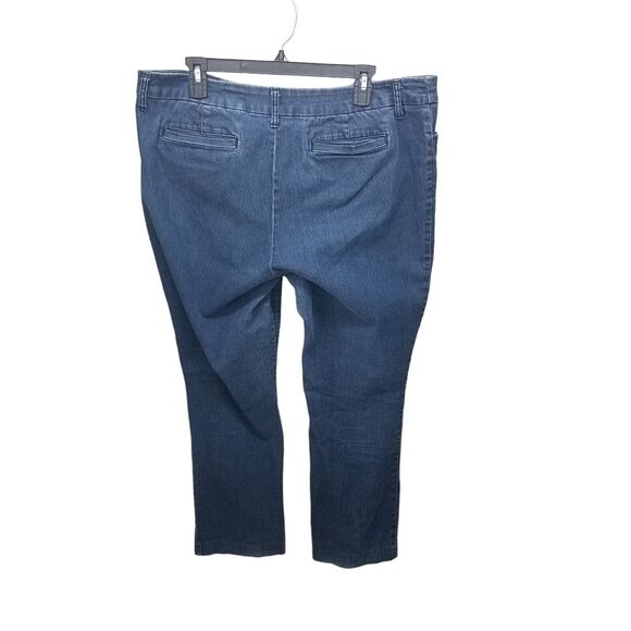 St. Johns Bay Womens Size 38? Blue Solid Straight Leg Jeans - Picture 6 of 9